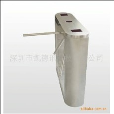 三輥閘供應(yīng)橋式圓邊豪華型三輥閘