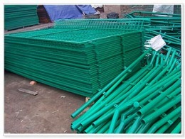 电焊护栏网 防护网隔离网 安平厂家 零售批发