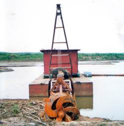 青州市三联重工 挖泥船