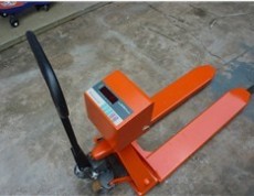 专业生产叉车秤 2吨电子叉车秤 低宽叉车秤