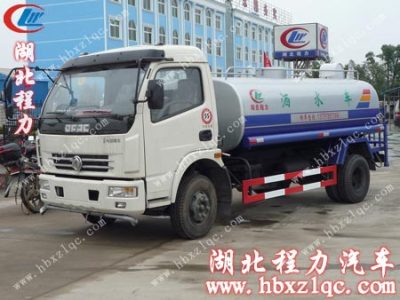 全国最多的洒水车湖北程力集团东风小霸王5立方洒水车