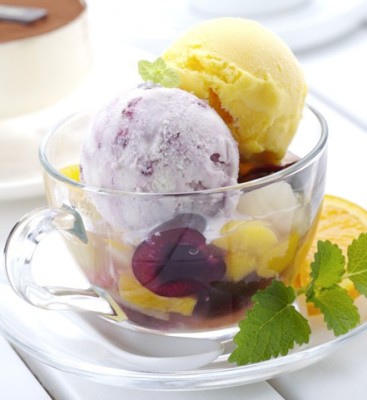 冰淇淋机 彩虹夹心冰淇淋机 制作冰淇淋的方法