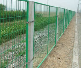 铁路隔离栅 护栏网 电焊网 框架护栏网
