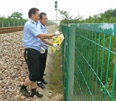 铁路防护栅栏 铁路防护栅栏价格 铁路隔离栅