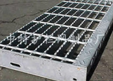 供应防滑钢格板 钢格板焊机 河北安平钢格板厂家