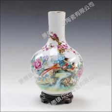 家居饰品图片 景德镇陶瓷镂空花瓶 陶瓷花瓶分类