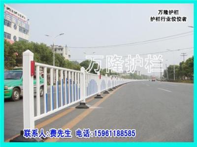 哪里有太阳能带LED灯的道路护栏 防眩光太阳能护栏