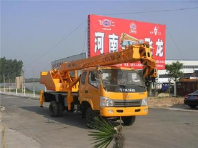 中国著名小型吊车 飞龙吊车 汽车吊车